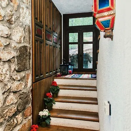 Mont Parnasse Traditional Homm In 10ppl Lílaia