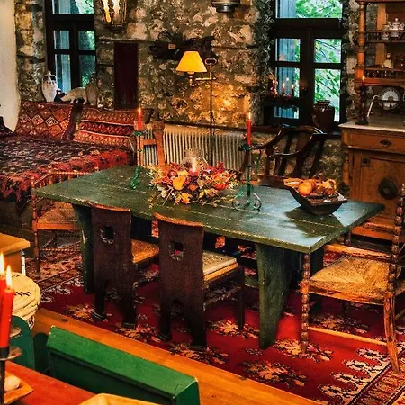 Mont Parnasse Traditional Homm In 10ppl Villa *