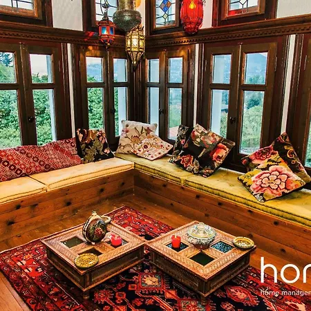 Mont Parnasse Traditional Homm In 10ppl Villa Lílaia